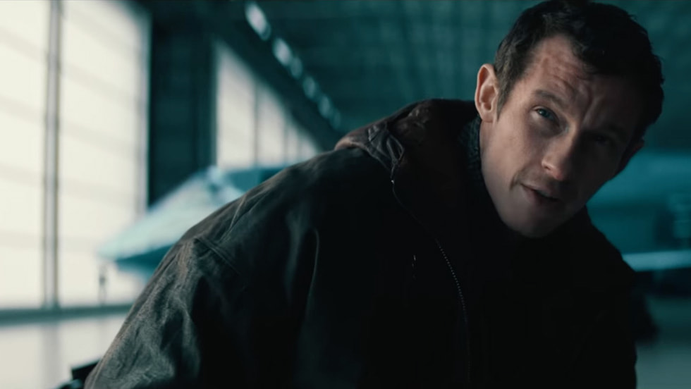 Callum Turner dans le rôle de Case pour la série Neuromancer d'Apple TV