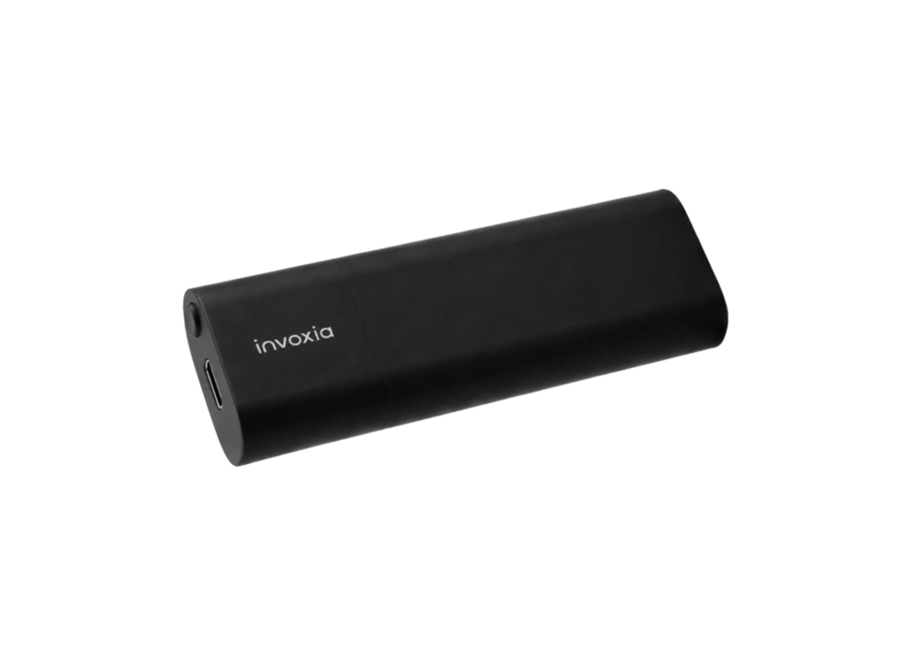 Traceur GPS Invoxia Tracker Pro Max sur fond neutre