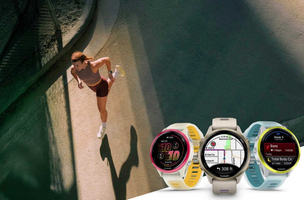 Les montres GPS Garmin Forerunner 570 et 970 posées côte à côte