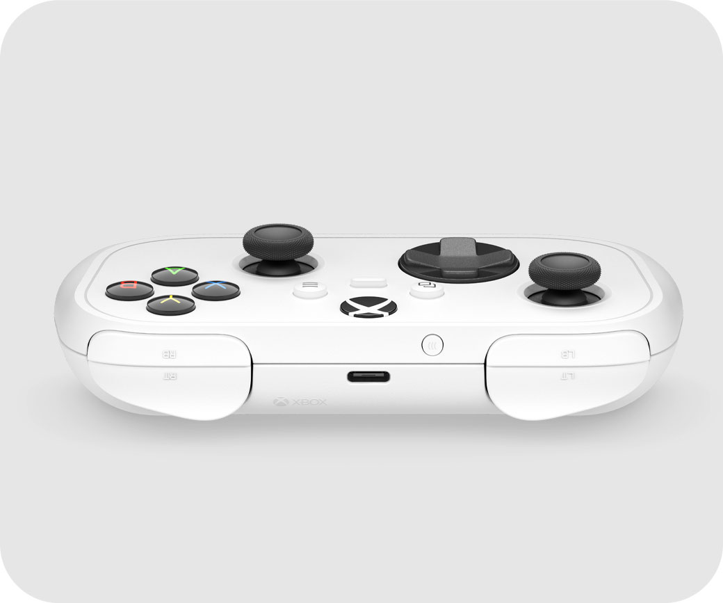 La manette Xbox Nano blanche de Microsoft vue de trois quarts, avec son port USB-C