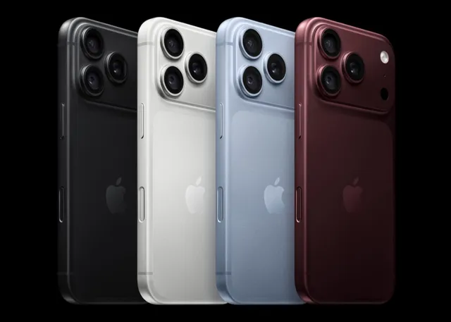 Les iPhone 18 Pro de dos, en noir, blanc, bleu et bordeaux, avec leur nouveau bloc photo