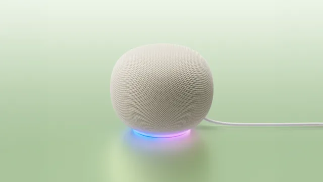 Enceinte connectée Google Home Speaker coloris Porcelaine sur fond clair