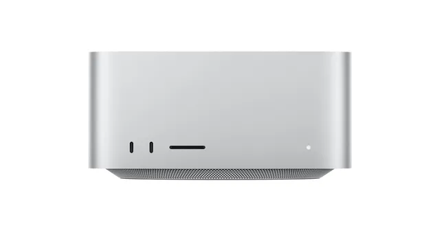 Mac Studio d'Apple vu de face, boîtier carré en aluminium